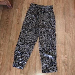 American Eagle cheetah pants☀️